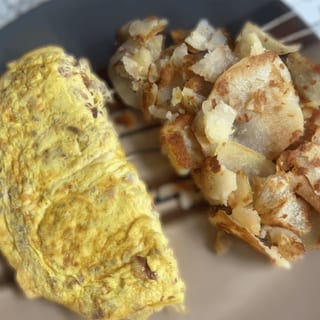 Meat Lovers Traditional Omelette